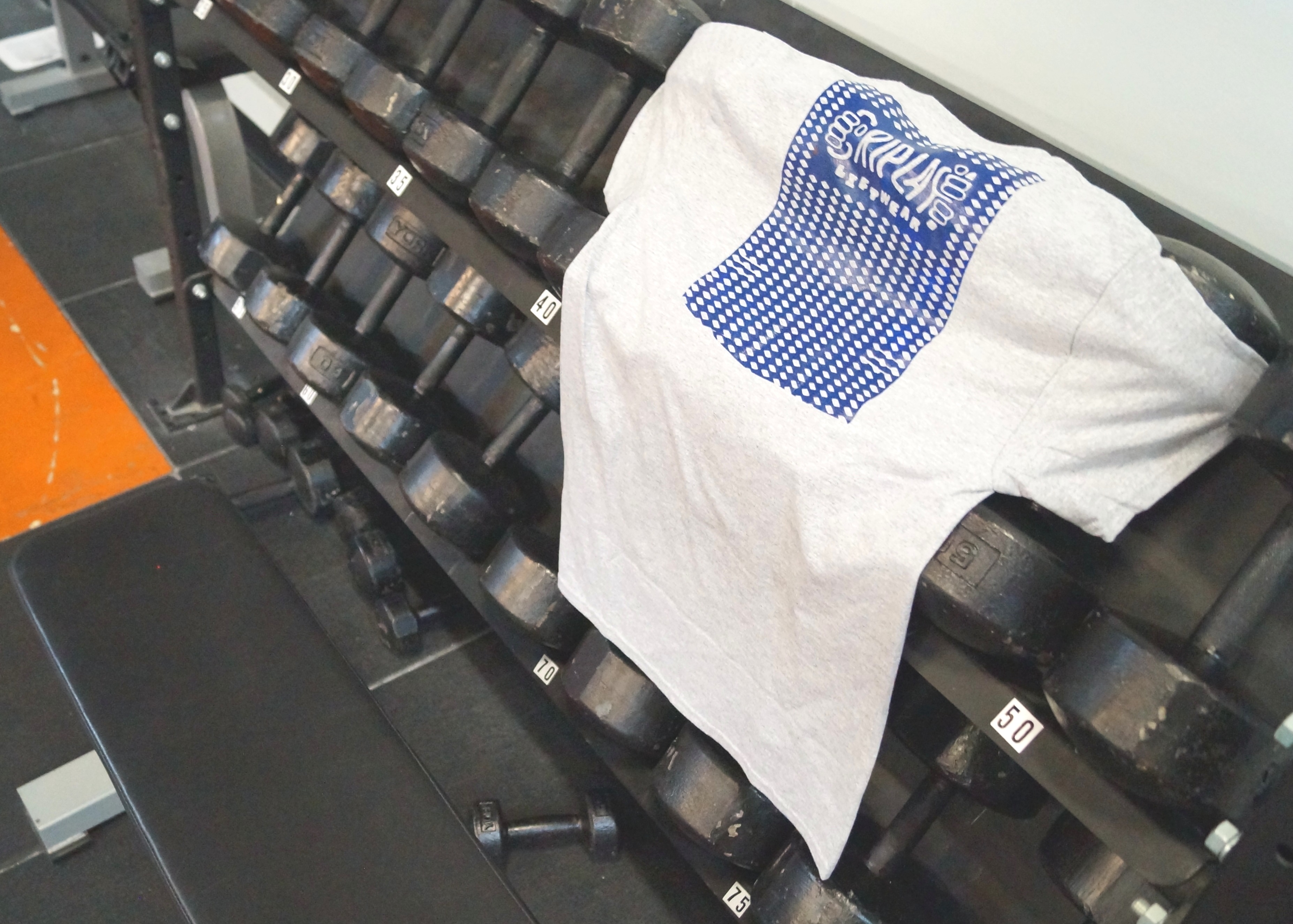 grip shirt for bench press